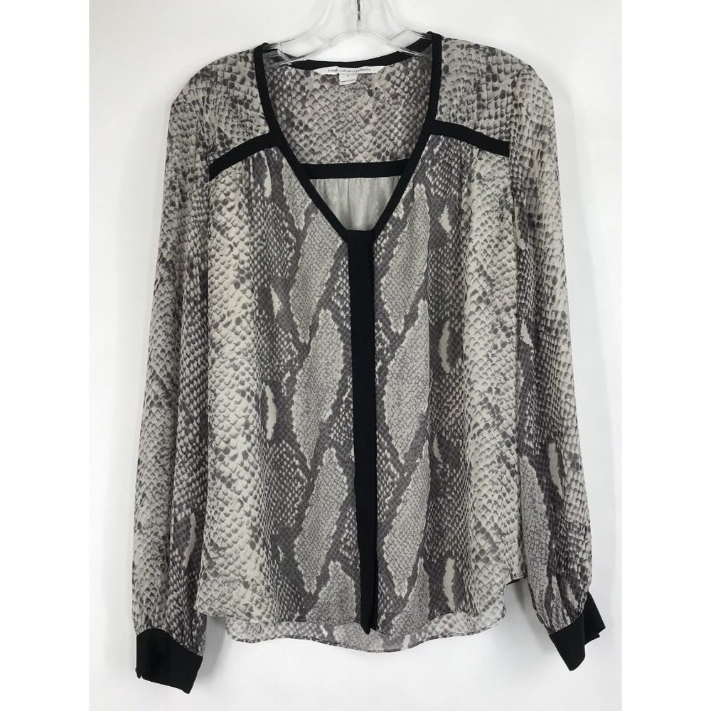 Diane Von Furstenberg Blouse Womens Size 8 DVF Black Gray Lizard Snake 100% Silk
